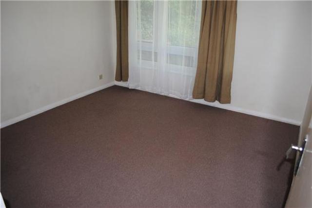  Image of 2 bedroom Flat to rent in Osborne Close Hastings TN34 at East Sussex, TN34 2HU