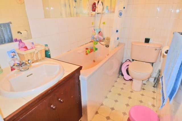  Image of 1 bedroom Flat for sale in Douglas Road Stanwell Staines TW19 at Douglas Road Stanwell Staines-Upon-Thames, TW19 7JN