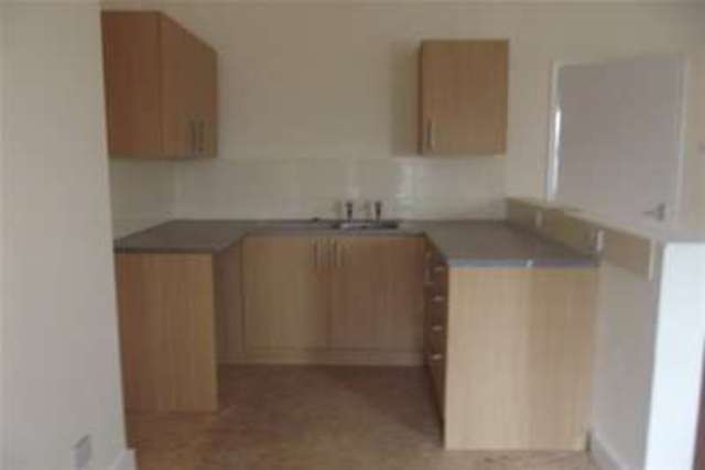  Image of 1 bedroom Flat to rent in Bouverie Road West Folkestone CT20 at Folkestone, CT20 2SZ