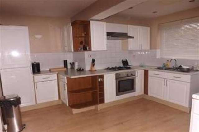  Image of 4 bedroom Semi-Detached house to rent in Foryd Road Kinmel Bay Rhyl LL18 at Rhyl, LL18 5LU