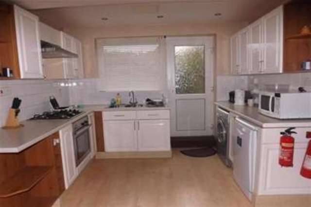  Image of 4 bedroom Semi-Detached house to rent in Foryd Road Kinmel Bay Rhyl LL18 at Rhyl, LL18 5LU