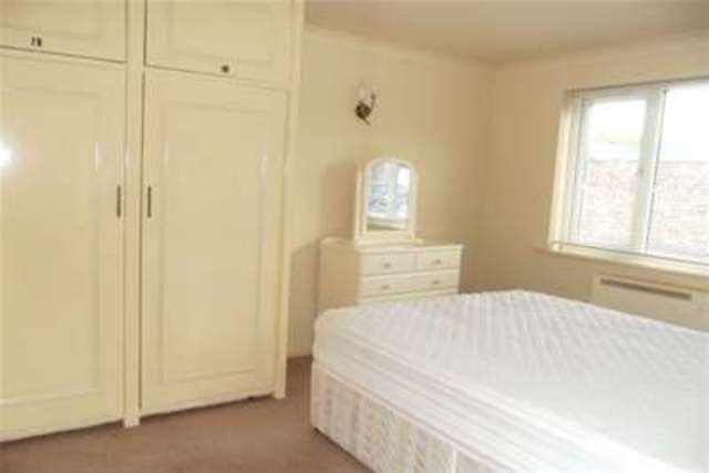  Image of 2 bedroom Flat to rent in Mains Court Framwellgate Moor Durham DH1 at Durham, DH1 5EY