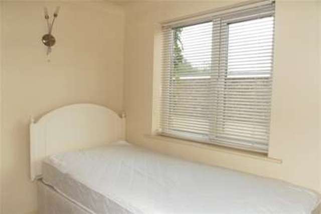  Image of 2 bedroom Flat to rent in Mains Court Framwellgate Moor Durham DH1 at Durham, DH1 5EY