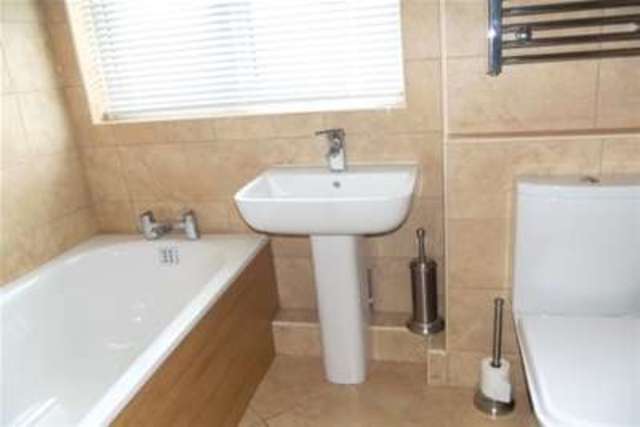  Image of 2 bedroom Flat to rent in Mains Court Framwellgate Moor Durham DH1 at Durham, DH1 5EY