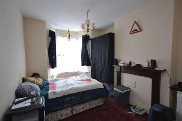 Image of 2 bedroom Flat for sale in Francis Road London E10 at London, E10 6NJ