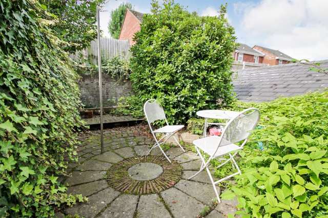  Image of 2 bedroom Terraced house for sale in Frogmore Street Tring HP23 at Frogmore Street  Tring, HP23 5AU