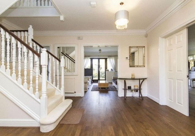  Image of 5 bedroom Detached house for sale in Gainsborough Place Chigwell IG7 at Gainsborough Place  Chigwell, IG7 6LA