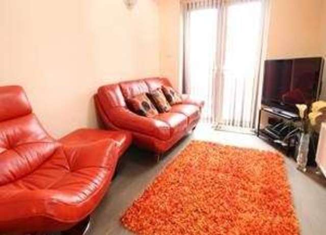  Image of 3 bedroom Semi-Detached house for sale in Gallants Farm Road East Barnet Barnet EN4 at Gallants Farm Road East Barnet Barnet, EN4 8ET
