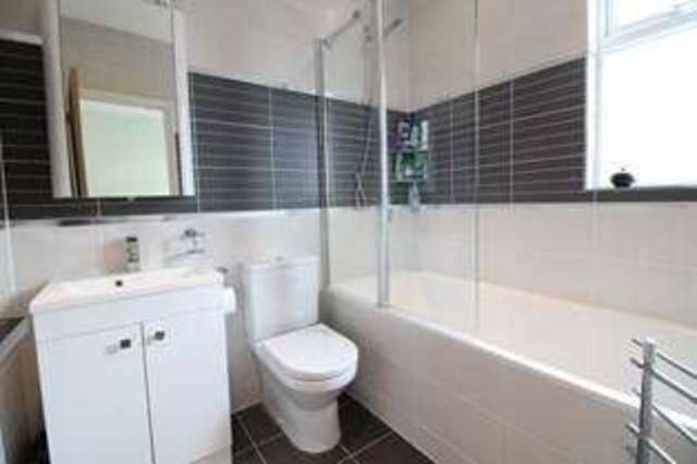  Image of 3 bedroom Semi-Detached house for sale in Gallants Farm Road East Barnet Barnet EN4 at Gallants Farm Road East Barnet Barnet, EN4 8ET