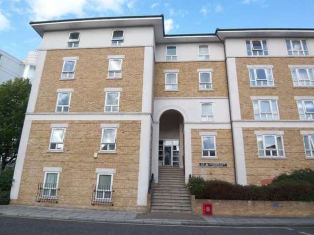  Image of 2 bedroom Flat to rent in Stewart Street London E14 at Docklands, E14 3EX