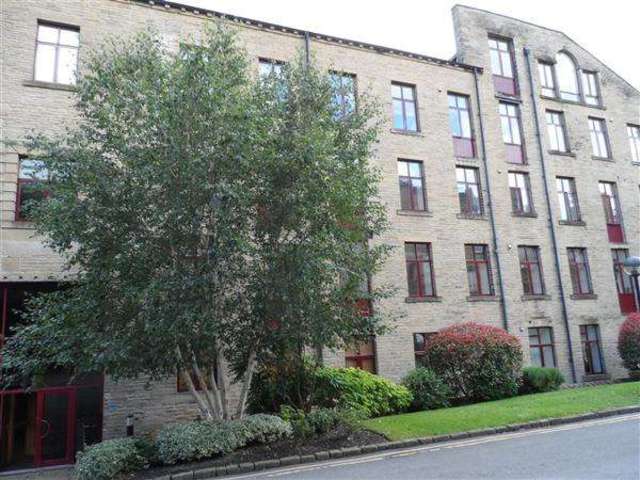  Image of 2 bedroom Apartment to rent in Garden Street North Halifax HX3 at Northowram, HX3 6BP