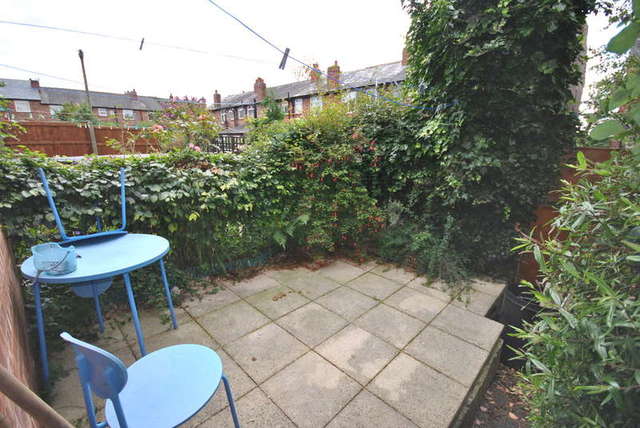  Image of 2 bedroom Terraced house to rent in Glanvor Road Stockport SK3 at Stockport Cheadle, SK3 9PF