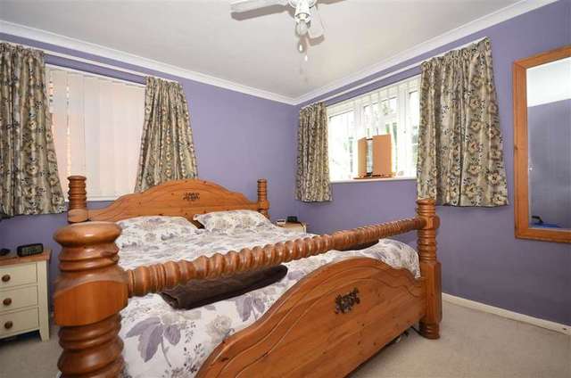  Image of 3 bedroom Bungalow for sale in Glenwood Close St. Michaels Tenterden TN30 at St Michaels Tenterden Tenterden, TN30 6PN