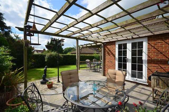  Image of 3 bedroom Bungalow for sale in Glenwood Close St. Michaels Tenterden TN30 at St Michaels Tenterden Tenterden, TN30 6PN