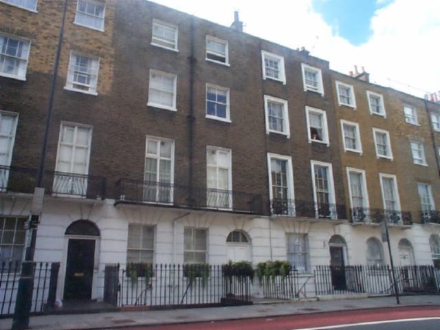  Image of Flat to rent in Gloucester Place London NW1 at Marylebone, NW1 6DX