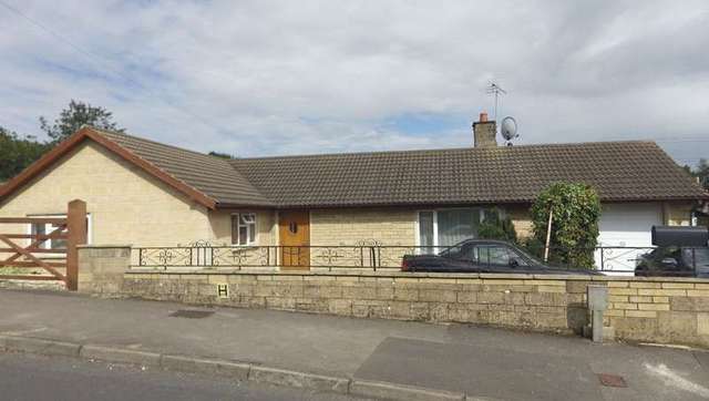  Image of 4 bedroom Bungalow for sale in Golden Farm Road Cirencester GL7 at Golden Farm Road  Cirencester, GL7 1DF