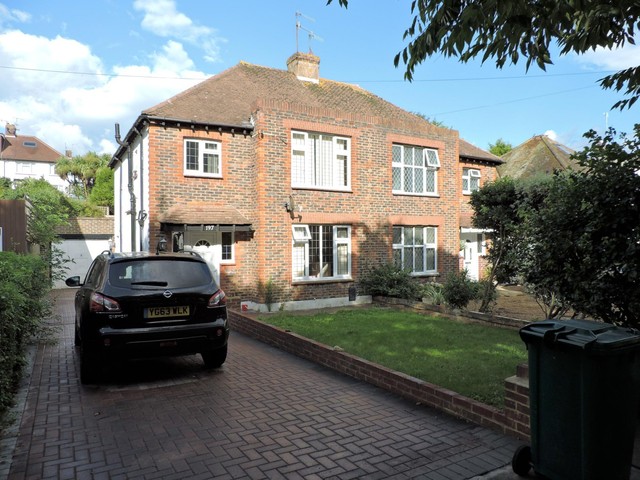 Image of 3 bedroom Detached house to rent in Goldstone Crescent Hove BN3 at Hove, BN3 6BD