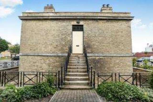  Image of 2 bedroom Flat for sale in Henry Player Avenue Gosport PO12 at Gosport Hampshire Gosport, PO12 1GA