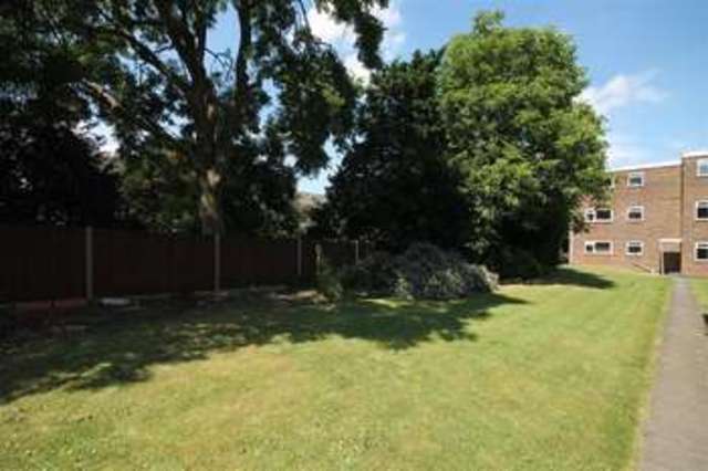  Image of 2 bedroom Flat for sale in Grange Road Sutton SM2 at Sutton Surrey Sutton, SM2 6SY