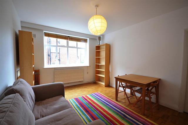  Image of 2 bedroom Property to rent in Granville Road London N4 at Stroud Green, N4 4EP