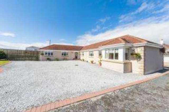  Image of 3 bedroom Bungalow for sale in Greenhead Avenue Stevenston KA20 at Stevenston North Ayrshire Stevenston, KA20 4JX