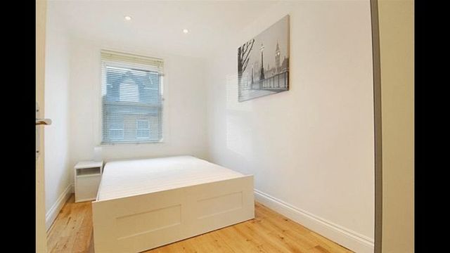  Image of 1 bedroom Flat for sale in Greenwich South Street London SE10 at 137 Greenwich South Street  London, SE10 8PP