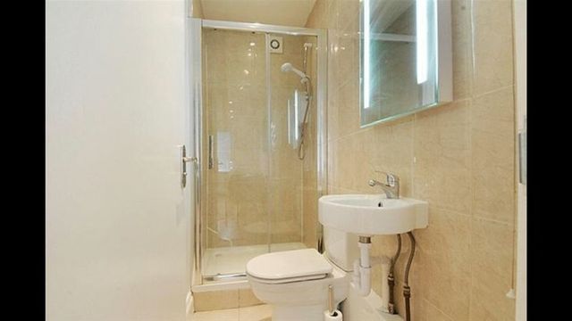  Image of 1 bedroom Flat for sale in Greenwich South Street London SE10 at 137 Greenwich South Street  London, SE10 8PP