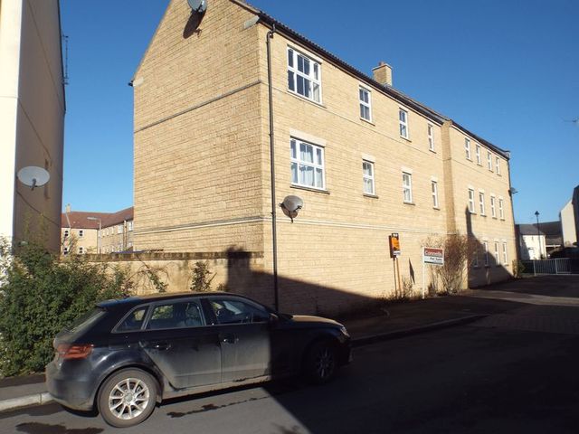  Image of 2 bedroom Flat for sale in Grouse Road Calne SN11 at Grouse Road  Calne, SN11 9SF