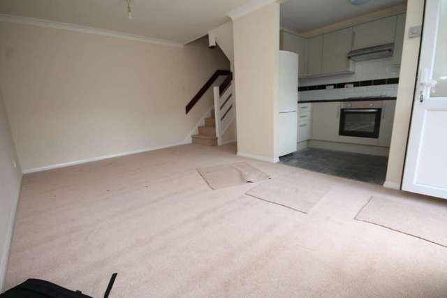  Image of 2 bedroom Detached house to rent in Guild Road Erith DA8 at Guild Road  Erith, DA8 2PS