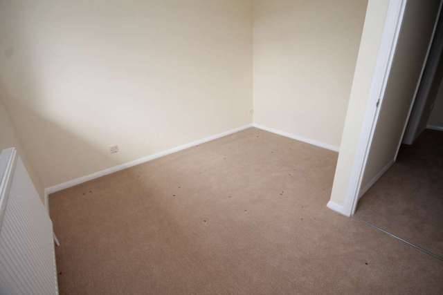  Image of 2 bedroom Detached house to rent in Guild Road Erith DA8 at Guild Road  Erith, DA8 2PS