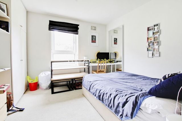  Image of 2 bedroom Flat to rent in Haddo Street London SE10 at Haddo Street  Greenwich, SE10 9RH