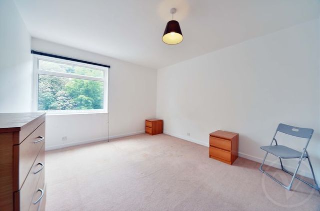  Image of 2 bedroom Flat to rent in Hampstead High Street London NW3 at Hampstead High Street Hampstead Hampstead, NW3 1RG