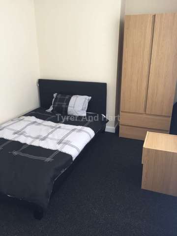  Image of 1 bedroom House Share to rent in Hannan Road Kensington Liverpool L6 at Hannan Road  Liverpool, L6 6DB