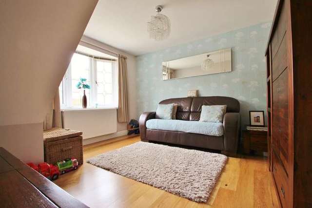  Image of 5 bedroom Detached house for sale in Hanson Road Abingdon OX14 at Abingdon, OX14 1YL