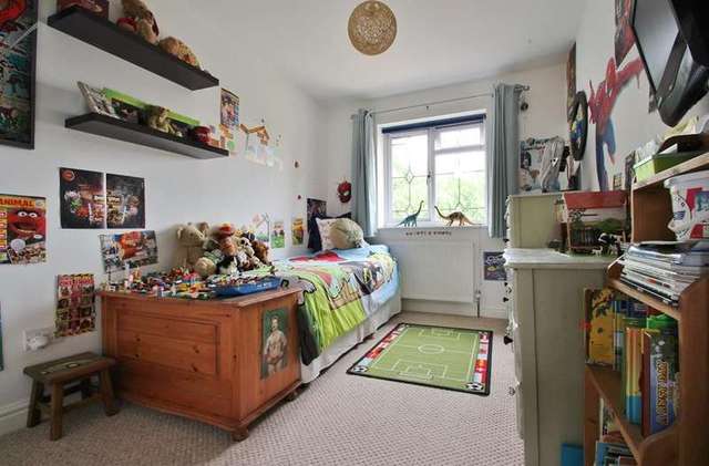  Image of 5 bedroom Detached house for sale in Hanson Road Abingdon OX14 at Abingdon, OX14 1YL