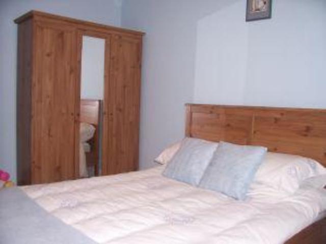  Image of 2 bedroom Flat to rent in Harrison Gardens Edinburgh EH11 at Merchiston Edinburgh Edinburgh, EH11 1SB