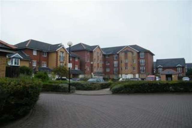  Image of 2 bedroom Flat to rent in Harrison Way Cardiff CF11 at Cardiff, CF11 7PE