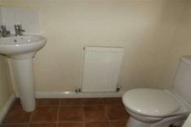  Image of 4 bedroom Property to rent in Haslam Court Chesterfield S41 at Chesterfield, S41 7NN