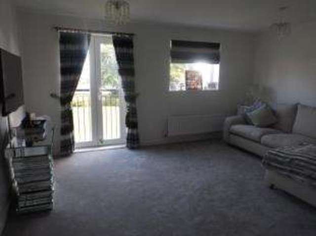  Image of 4 bedroom Detached house for sale in Lamb Walk Havant PO9 at Havant Hampshire Bedhampton, PO9 4BW