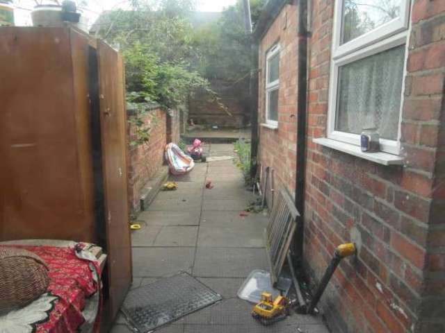  Image of 3 bedroom Terraced house to rent in Havelock Road Pear Tree Derby DE23 at Havelock Road  Normanton, DE23 8TN