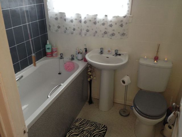  Image of 2 bedroom Semi-Detached house for sale in Hawthornhill Road Dumbarton G82 at Hawthornhill Road  Dumbarton, G82 5JE