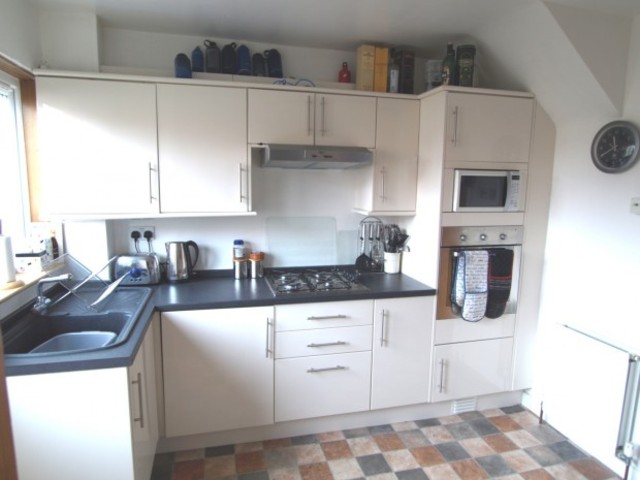  Image of 3 bedroom End of Terrace to rent in Headwell Avenue Dunfermline KY12 at Headwell Avenue  Dunfermline, KY12 0JR