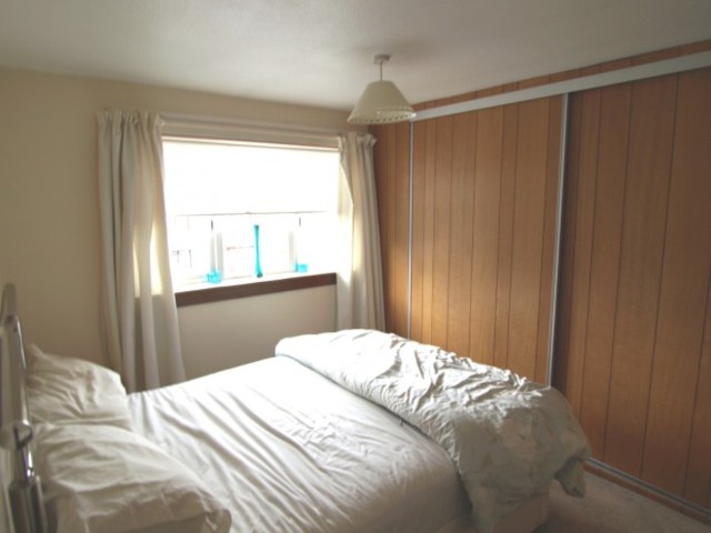  Image of 3 bedroom End of Terrace to rent in Headwell Avenue Dunfermline KY12 at Headwell Avenue  Dunfermline, KY12 0JR