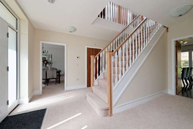  Image of 5 bedroom Detached Villa for sale in Helenslee Road Dumbarton G82 at Dumbarton, G82 4BS