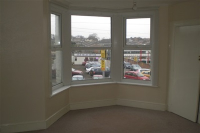  Image of 3 bedroom Terraced house to rent in Hereson Road Ramsgate CT11 at Ramsgate, CT11 7ER