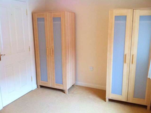  Image of 1 bedroom Apartment for sale in Lodge Road Kingswood Bristol BS15 at Kingswood  Bristol, BS15 1TB