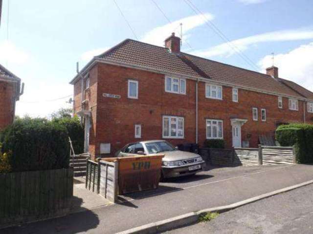  Image of 2 bedroom End of Terrace to rent in Hillcrest Road Yeovil BA21 at Yeovil, BA21 4RF
