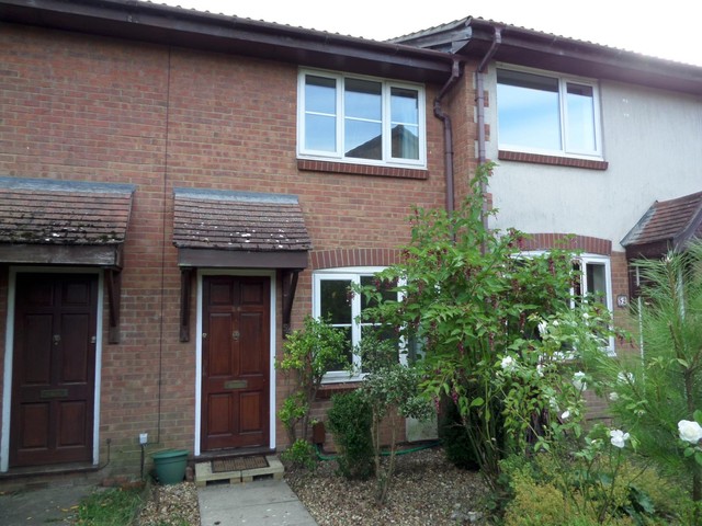  Image of 2 bedroom Terraced house to rent in Hollybrook Gardens Locks Heath Southampton SO31 at Locks Heath  Southampton, SO31 6WJ