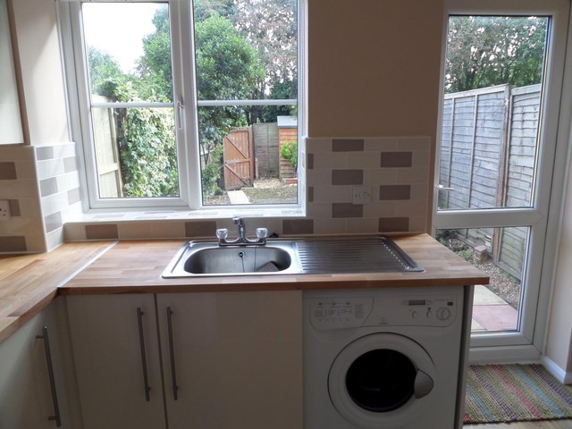  Image of 2 bedroom Terraced house to rent in Hollybrook Gardens Locks Heath Southampton SO31 at Locks Heath  Southampton, SO31 6WJ