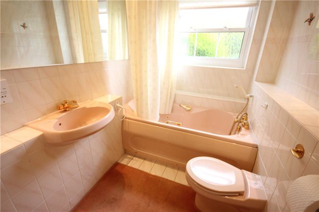  Image of 2 bedroom Apartment for sale in Hook Heath Road Hook Heath Woking GU22 at Hook Heath Road Woking Mayford, GU22 0LA